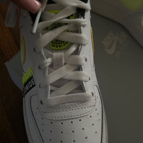 Nike Air Force 1 Low GS - Picture 4 of 7